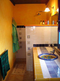 camere in agriturismo, La dolce vita, die Blaue Suite Bad